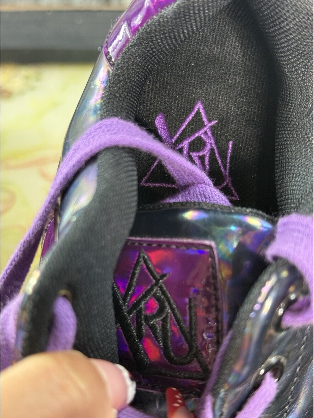 YRU Lala Alien Women’s Purple/Black Low Top Lace-Up Platform Metallic Sneakers - Picture 9 of 10